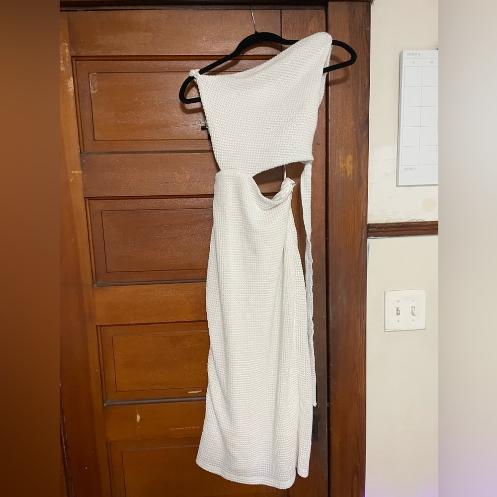 White asymmetrical Sabo Skirt backless Carolina maxi dress size small/4